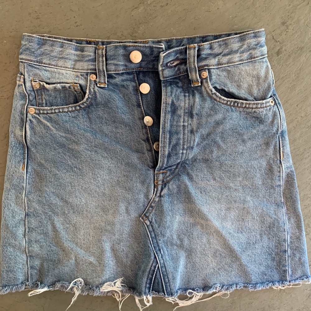 H&M skirt size 2